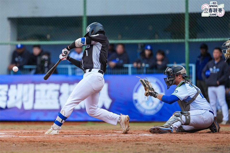 强棒出击 深圳蓝袜联赛夺冠