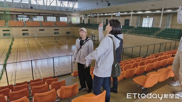 ▲運動部部長李洋視察亞運羽球館。（圖／記者蔡厚瑄攝）