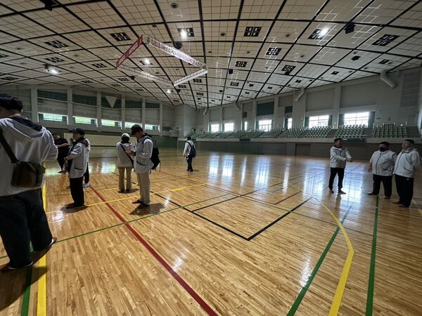 ▲亞運參訪團考察名古屋亞運拳擊場。(圖/記者蔡厚瑄攝)