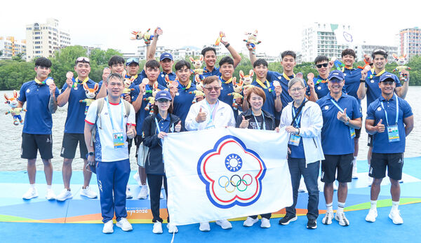 ▲亞沙運中華隊龍舟男子12人制100公尺賽事也傳捷報,勇奪銅牌殊榮。(圖/中華奧會提供)