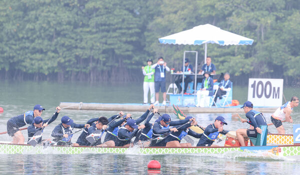 ▲亞沙運中華隊龍舟男子12人制100公尺賽事也傳捷報,勇奪銅牌殊榮。(圖/中華奧會提供)