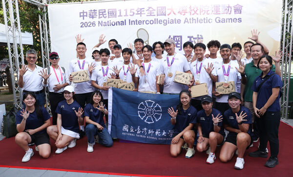 王愷翊扛單打旗開得勝、邱祐辰／周曉風雙打關門　台師大網球男團五連霸