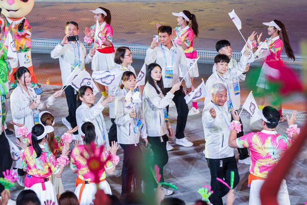 亞沙運落幕！中華隊勇奪1銀4銅　沙排龔詩雯驚喜掌旗閉幕式