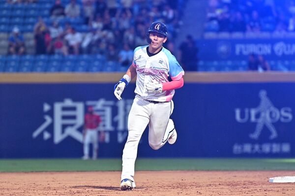 高国麟10局再见安打！悍将母亲节激战龙队　8比7抢下胜利