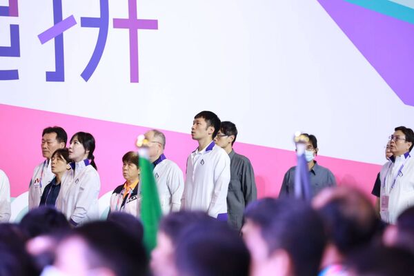 ▲運動部長李洋出席115年全國身心障礙國民運動會、射擊國手林威佑代表運動員宣誓、帕拉羽球國手吳于嫣及教練鄭竣逸擔任大會聖火火炬手。(圖/運動部提供)