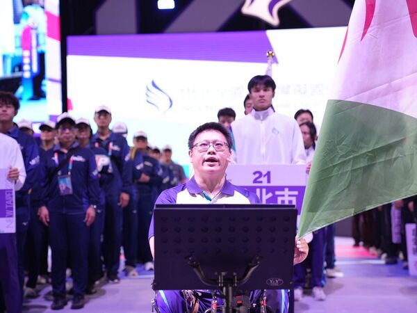 ▲運動部長李洋出席115年全國身心障礙國民運動會、射擊國手林威佑代表運動員宣誓、帕拉羽球國手吳于嫣及教練鄭竣逸擔任大會聖火火炬手。(圖/運動部提供)