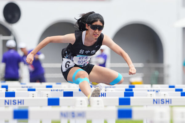 跨欄女神許樂全障運三金入袋！右腿緊繃仍出飆14秒56