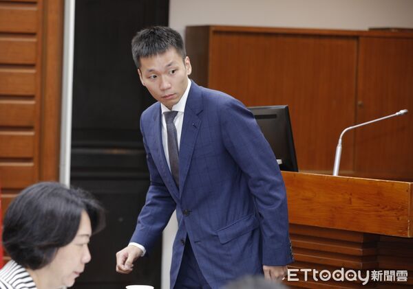李洋出手了！　大刀闊斧整頓體育大樓「寄生」亂象