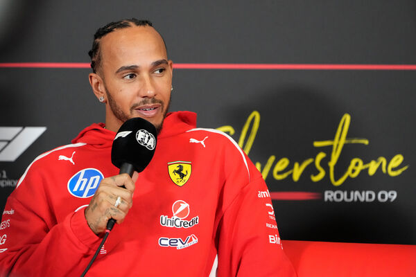 漢米爾頓喊話拚F1史無前例第8冠　「在做到之前，我不會停下來」