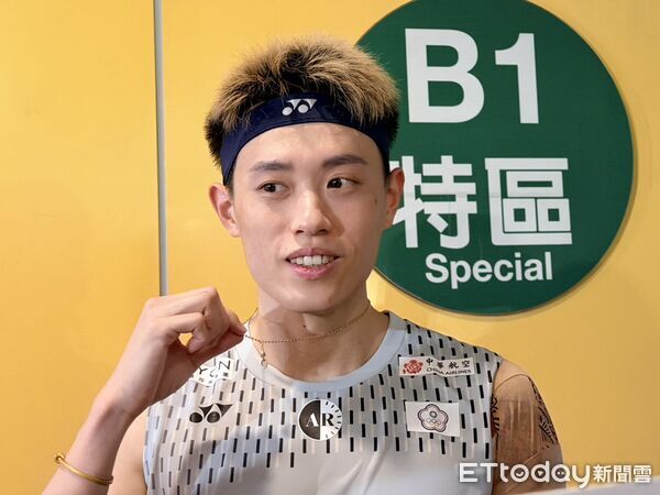 純金球拍伴逾20年！林俊易揭密幸運物項鍊背後暖心故事