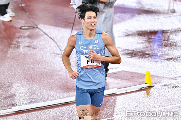 媽媽親臨觀賽成定心丸　傅兆玄終結台灣60年亞運男子田徑金牌荒