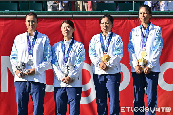 ▲2026名古屋亞運,網球女雙賽事,謝淑薇、梁恩碩與吳芳嫺、詹皓晴包辦金銀牌。(圖/記者李毓康攝)