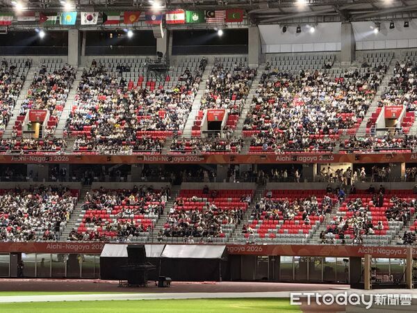 ▲2026名古屋亞運今（4）日於瑞穗公園陸上競技場舉行閉幕典禮，現場仍可見有許多空位未售出。（圖／記者李毓康攝）